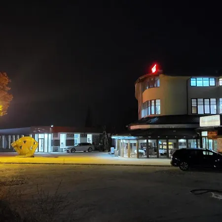 тракарт-парк Мотель *