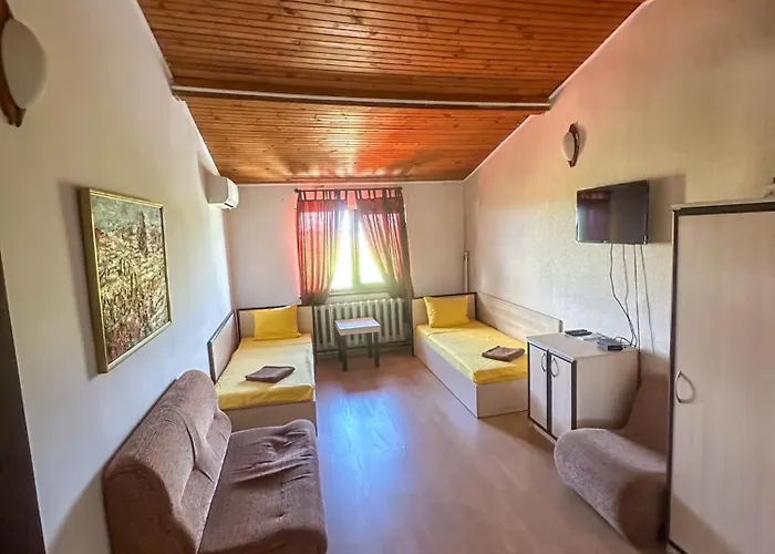 тракарт-парк Motel *